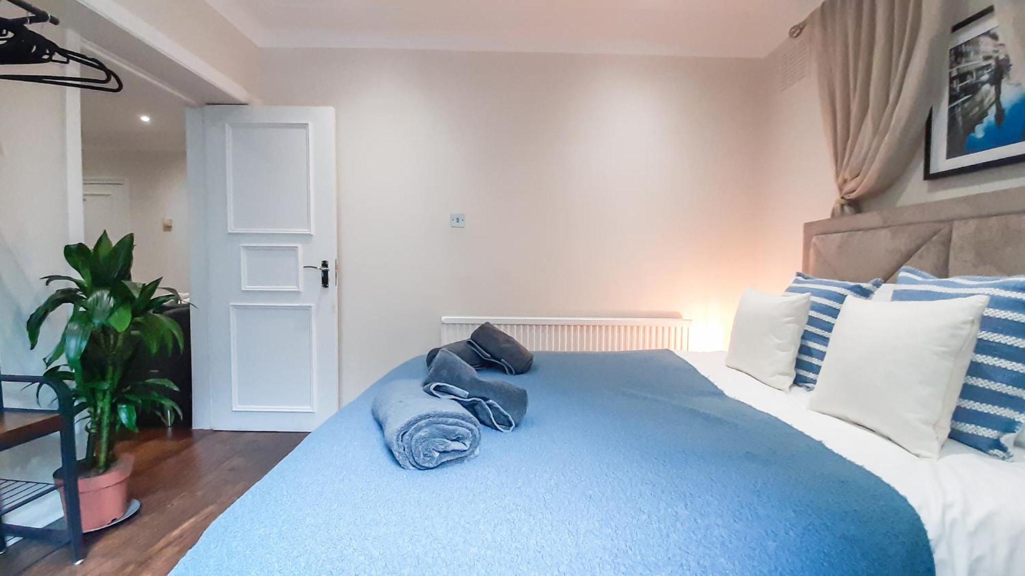 Enchanting 3 Bedroom Flat Apartament